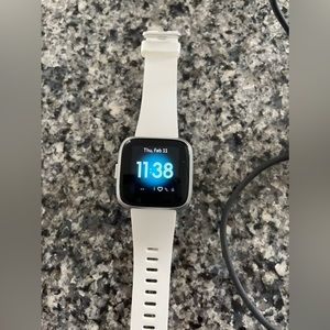 FitBit Versa Lite